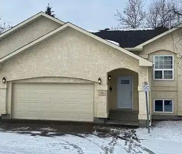 2 bedroom 1. 5 townhouse in Pollard Meadows in Mill woods — 2 Bedro... - Photo 1