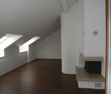 Grosszügige 4.5-Zimmer-Dachwohnung - verfügbar nach Renovation - Photo 5