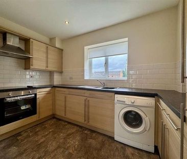 Greenlea Court, Huddersfield, HD5 - Photo 6