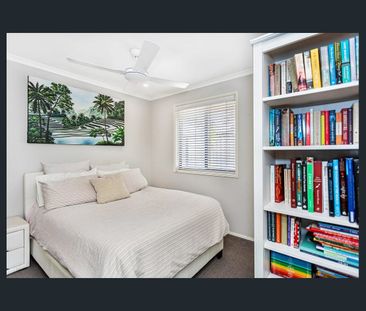 Modern Family Home - Photo 4