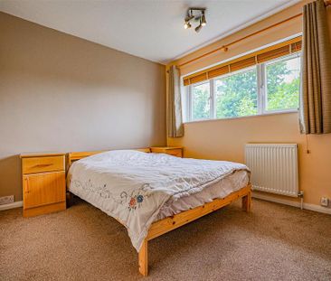 4 bedroom house to rent - Photo 1