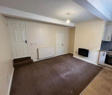 1 bedroom terraced house to rent - Photo 2