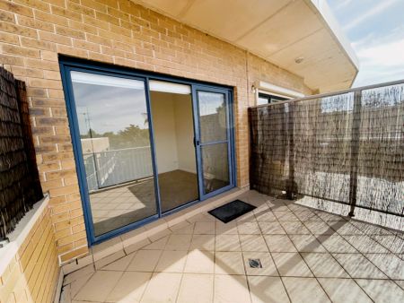 2 bed 1 bath-27 - Photo 3