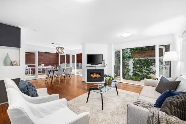 Private Three Bedroom Townhouse in the Heart of Cammeray - Photo 1