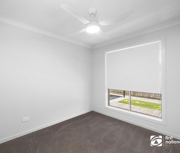 CHARMING FAMILY HOME CLOSE TO BAY IN THORNESIDE - Photo 5