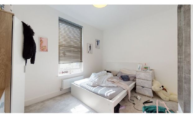 Room in a Shared Flat, Lea Bridge Road, E10 - Photo 1