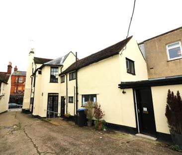 2 bedroom maisonette to rent - Photo 3