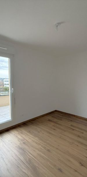 APPARTEMENT T2 A LOUER - DARDILLY - 40.38 m2 - 895 € charges comprises par mois - Photo 1