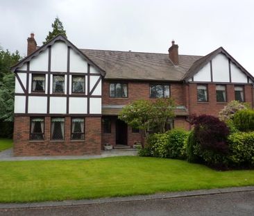 "The Lodge", 1 Sandringham Court - Photo 2