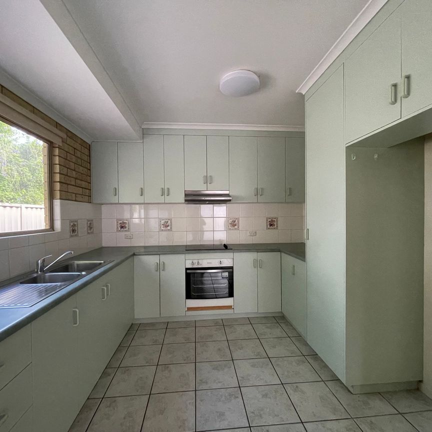 Charming 2 Bedroom Brick Home - Photo 1