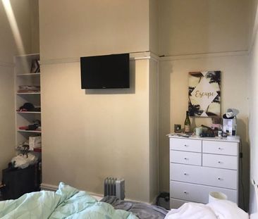 Studio rooms available located on High St - Available 01/01/2026 - Photo 4