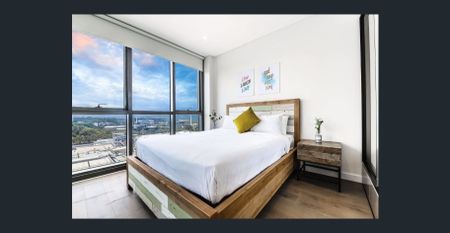 Fully furnished 1 bedroom plus study Apt with Stunning view - Photo 4