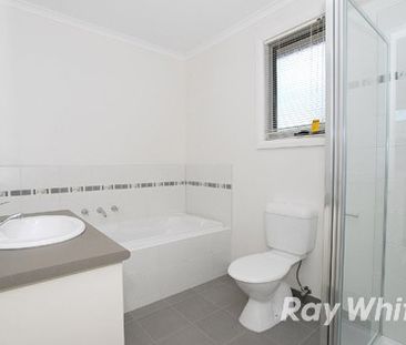Modern, large unit & close to Knox City Shopping Centre! - Photo 4