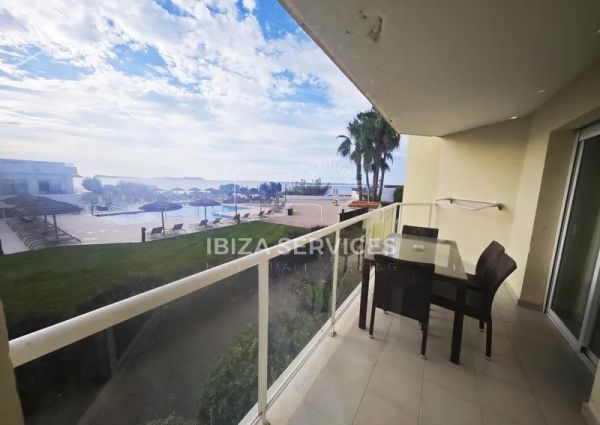 Long-Term Rental: 70 m² 2 bedrooms Apartment with Pool and Sea Views