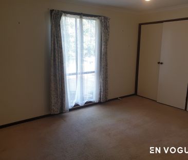 2 Southern Close, Chisholm ACT 2905 - House For Rent | Domain - Photo 5