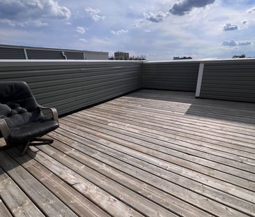 For Lease - 95 Eastwood Park Gardens Unit# 18, Toronto, Ontario - Photo 1