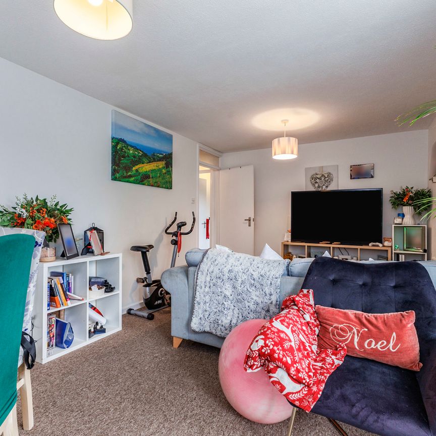 2 bedroom apartment to rent Tollbar Court, Sutton, SM2 - Photo 1