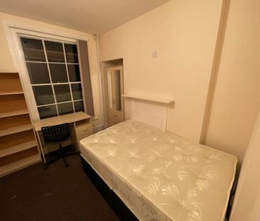 1 Bed Student Accommodation - Photo 1