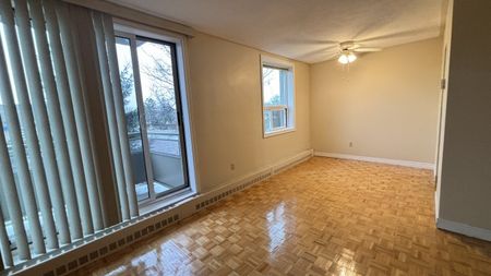 125 Wellington Street, Barrie - Photo 4