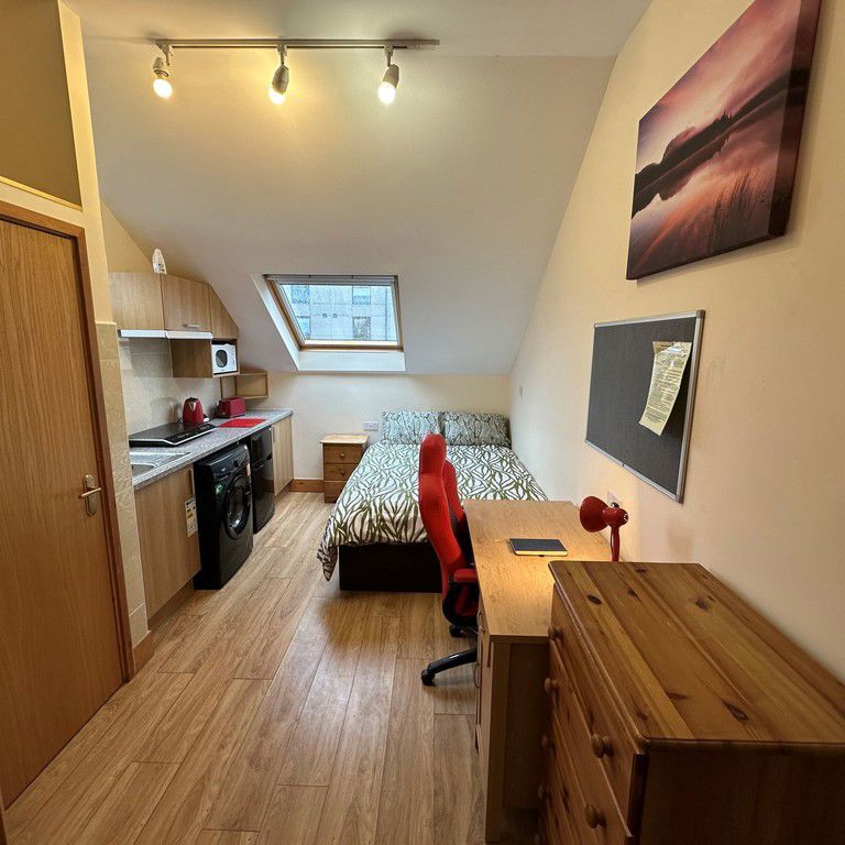 Queens Road , Studio 20, Coventry - Photo 1