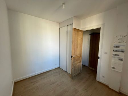 APPARTEMENT T3 A LOUER - Photo 2