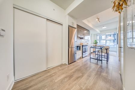 For Lease - 180 Fairview Mall Drive Unit# 905, Toronto, Ontario - Photo 3