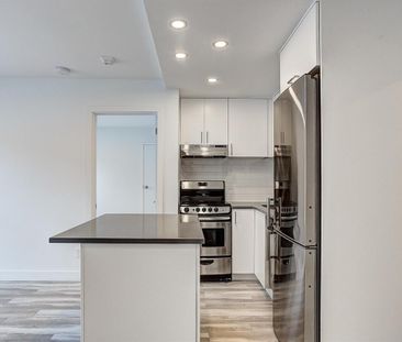 1 Bedroom - 4530 Avenue Coloniale, Montréal - Photo 1
