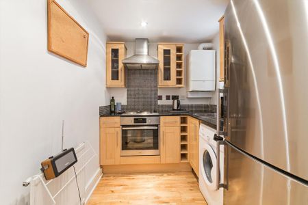 Studio to rent - Photo 3