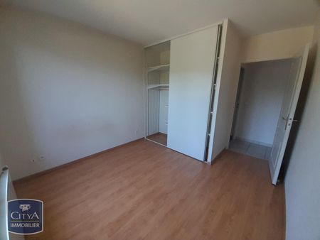 Location Appartement 2 pièces 50m² JACOB BELLECOMBETTE 73000 - Photo 3