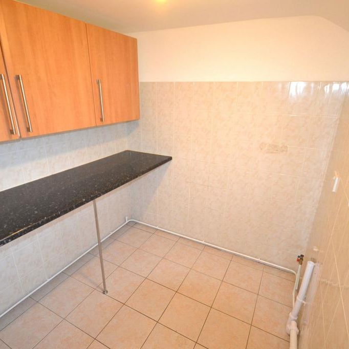 2 bedroom end of terrace house to rent - Photo 1