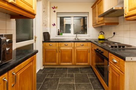 67 Balfour Street, Newtownards, BT23 4EE - Photo 4