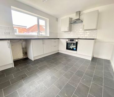 2 bed bungalow to rent in SR8 - Photo 3