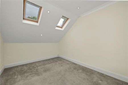 5 bedroom detached house to rent - Photo 5