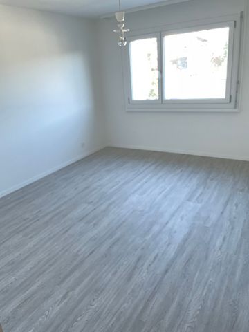 3.5-Zimmerwohnung im 2. Stock in Düdingen - Photo 2