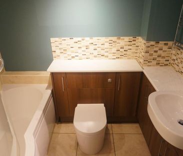 2 bedroom apartment to rent - Photo 2