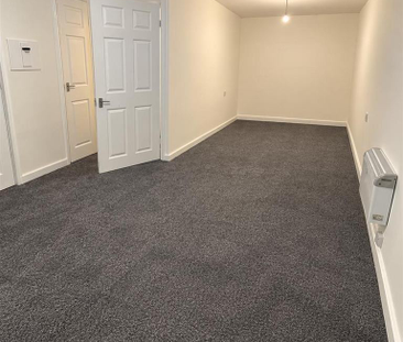 Studio to rent - Photo 6