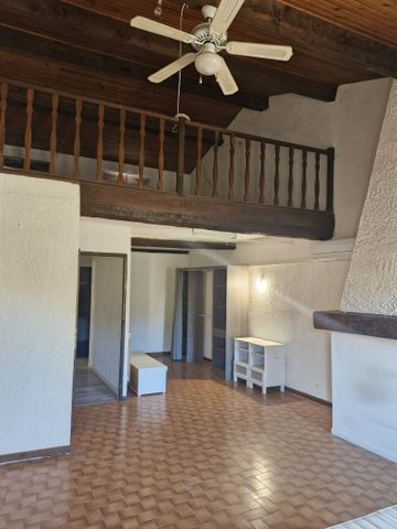 Location appartement 5 pièces, 136.00m², La Crau - Photo 2