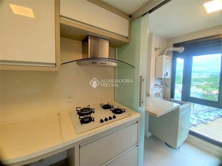 Apartamento com 3 quartos e 100m² para alugar em Cristal, Porto Alegre. - Photo 2