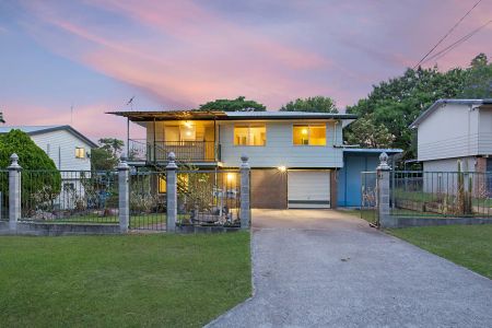 10 Yvonne Drive, Boronia Heights QLD 4124 - Photo 5