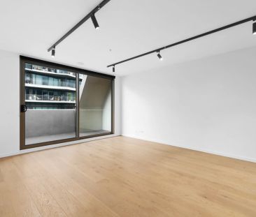 Well-designed and located in prime position - Photo 3