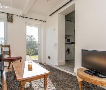 5 bedroom semi-detached house to rent - Photo 4