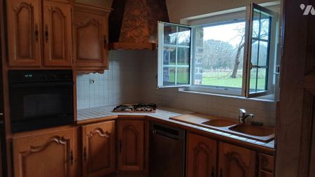 A seulement 3mns de La Gacilly, venez découvrir cette charmante maison en pierres à louer. A... - Photo 3