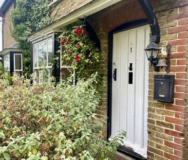 3 bedroom cottage to rent - Photo 2