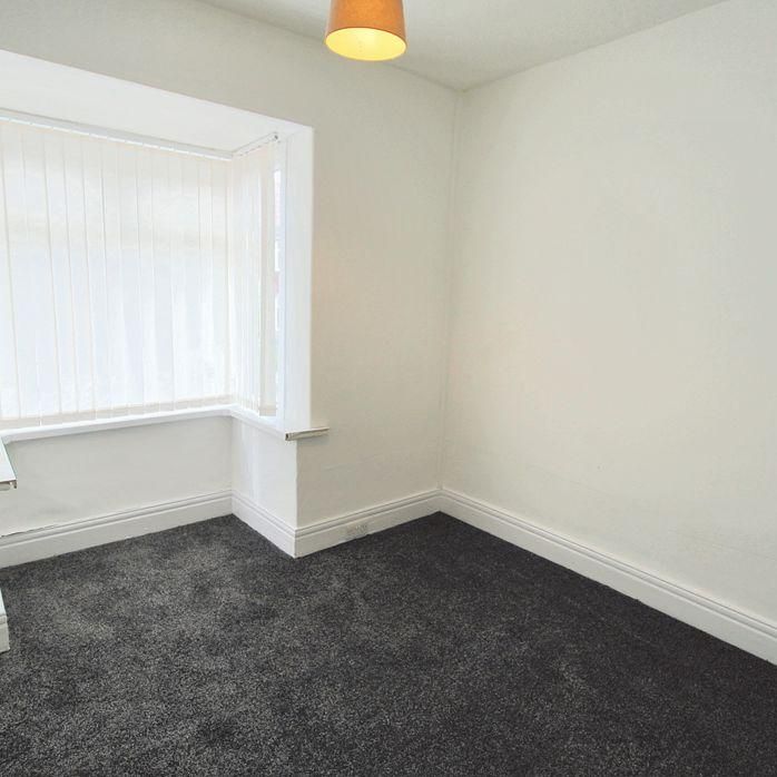 3 bed upper flat to rent in NE4 - Photo 1