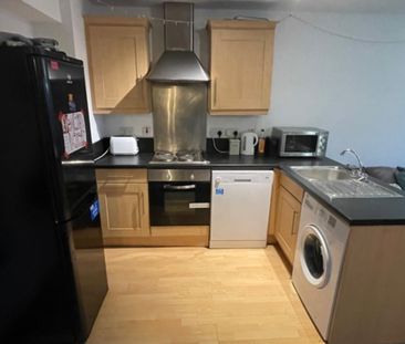 2 Bedroom Apartment - Photo 4