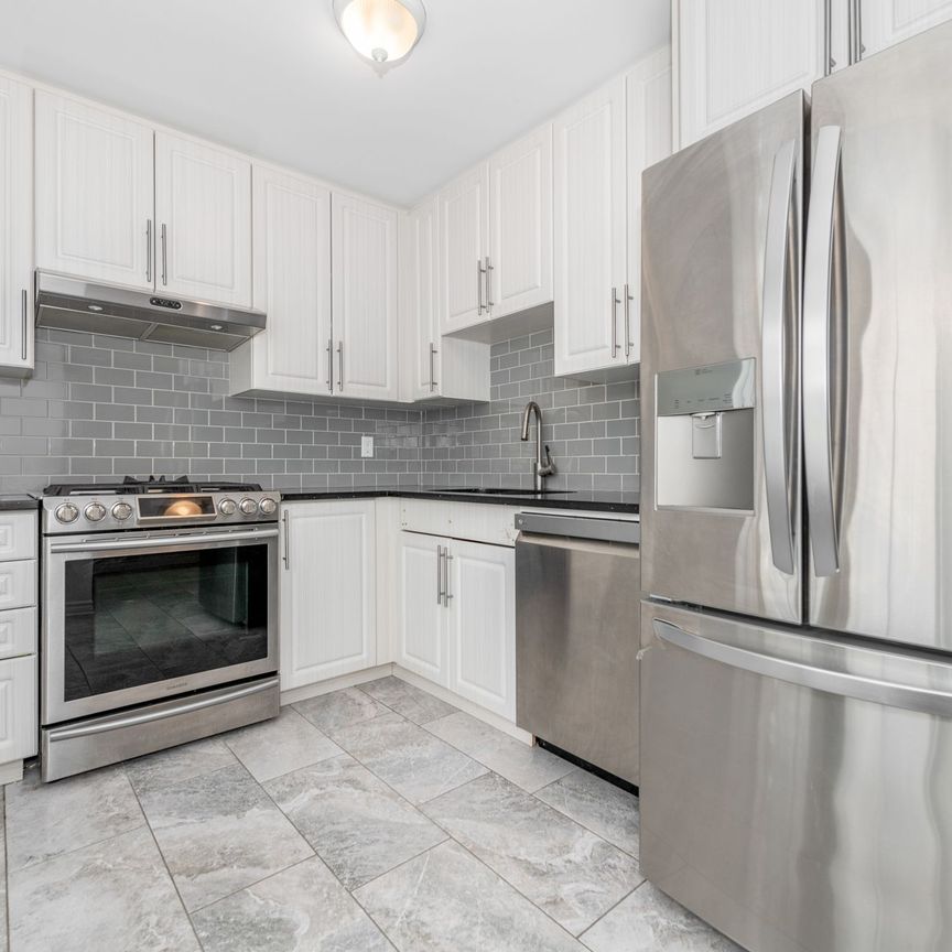 For Lease - 26 Mcdermot Court, Kanata, Ontario - Photo 1