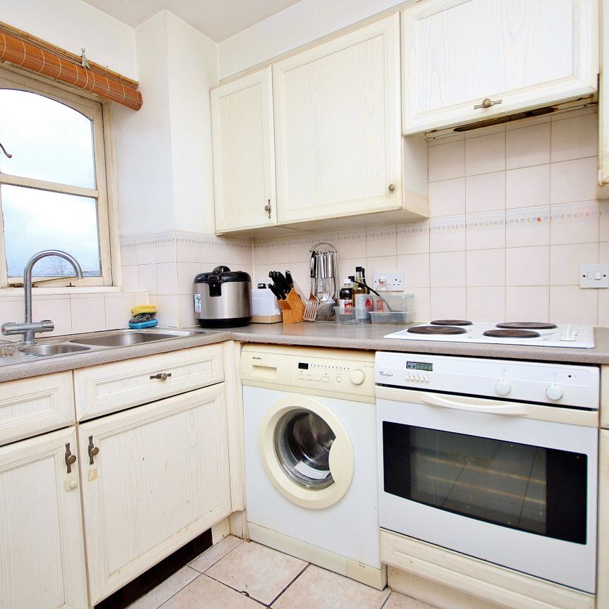 1 bed flat to rent in Wheat Sheaf Close, London, E14 - Photo 1