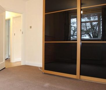 2 bedroom ground floor flat to rent - Photo 2