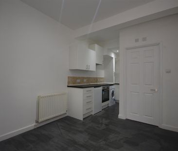 1 bedroom flat - Photo 1