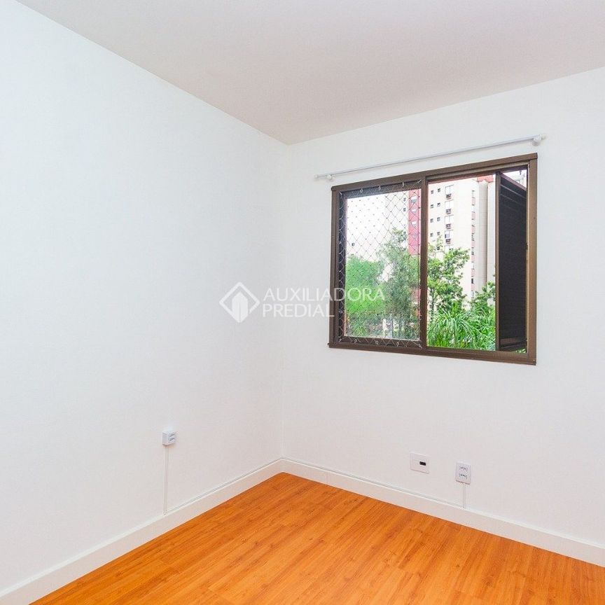 Apartamento com 3 quartos e 60m² para alugar em Chácara das Pedras, Porto Alegre. - Photo 1